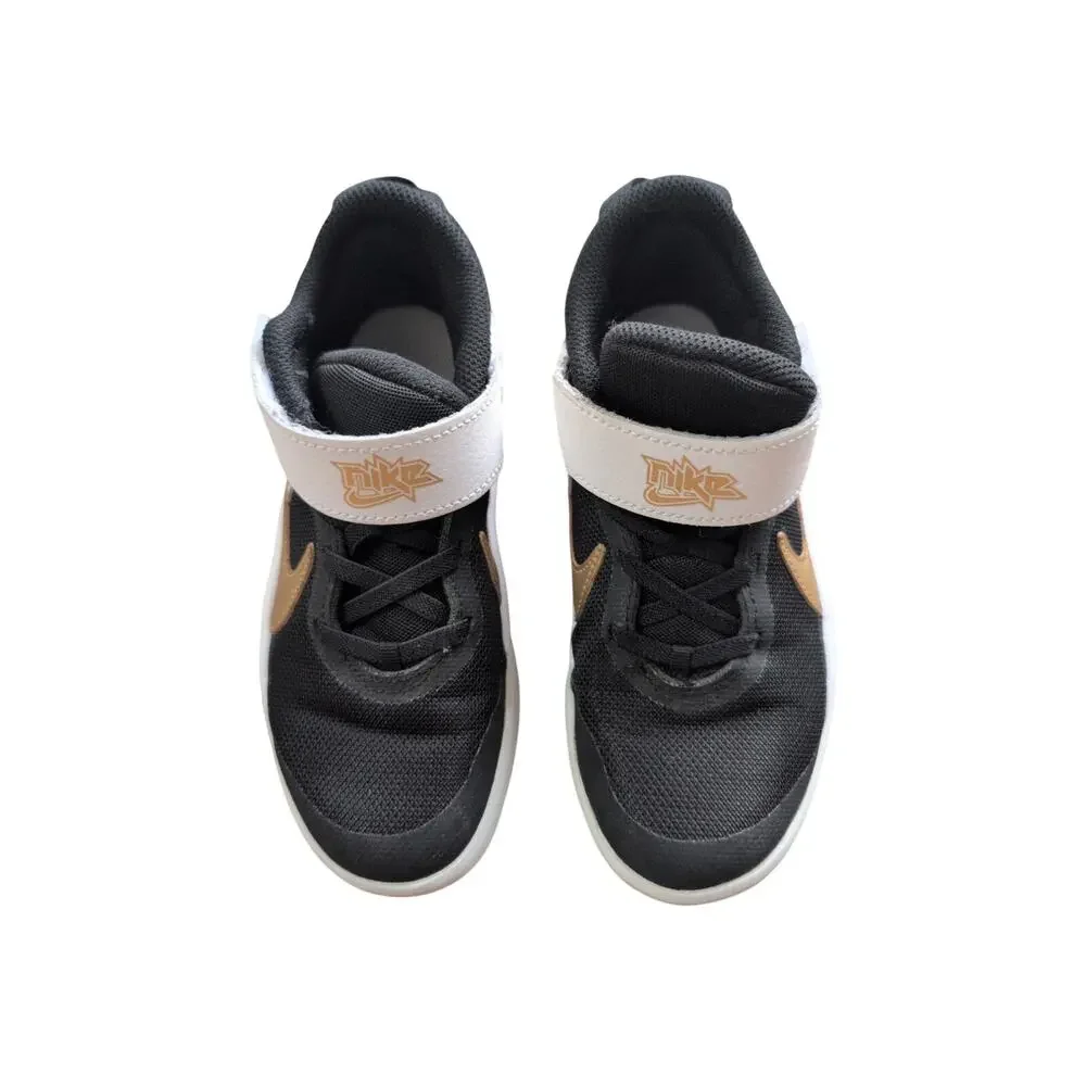 Nike Team Hustle Child Black White Gold Basketball Low Top Shoe Sneaker Sz 12C